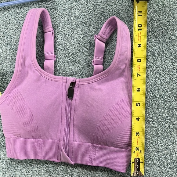 All in motion seamless front zip bra - Picture 4 of 7